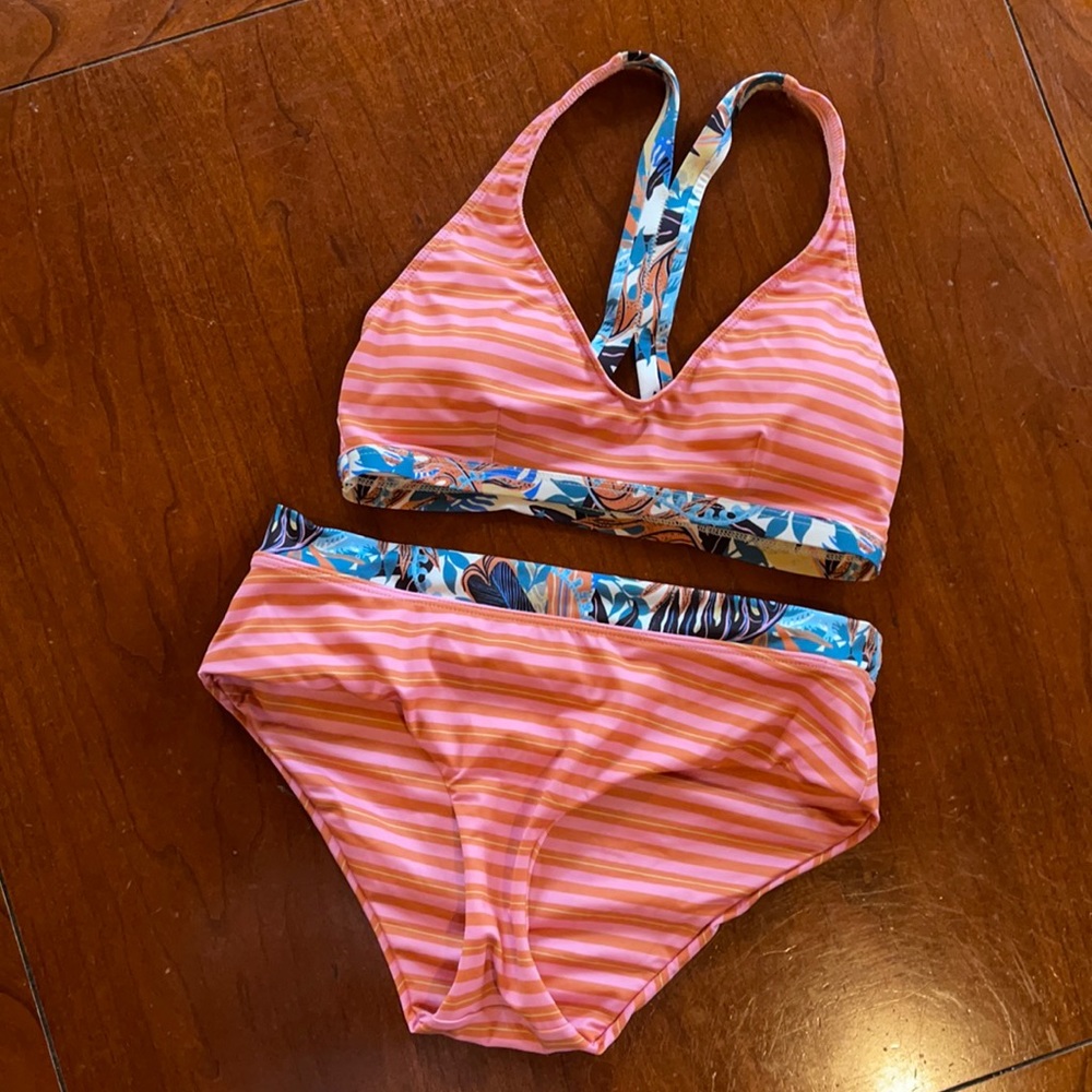 Patagonia swimsuit set